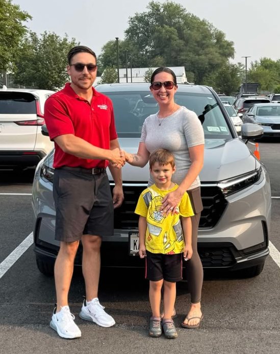 The Ramirez Family with their Honda CR-V